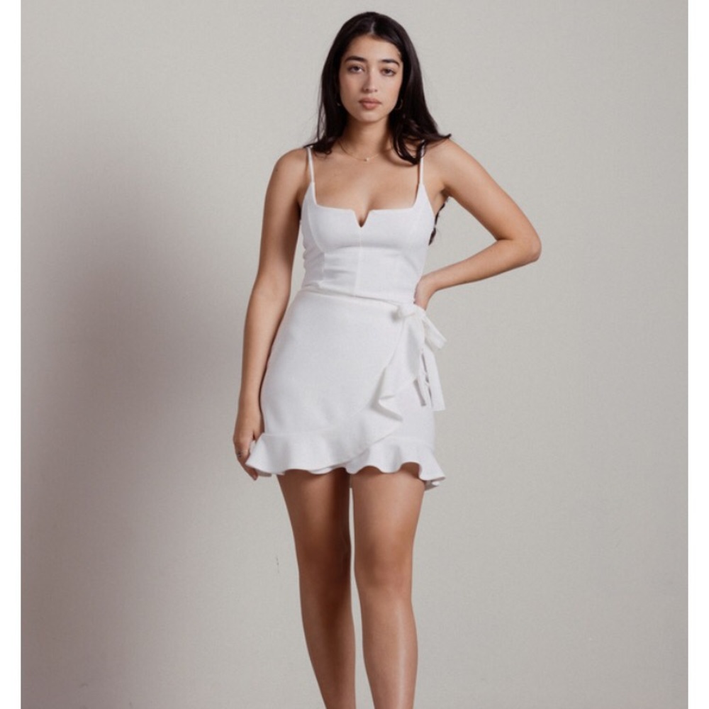 NWOT Tobi White Ruffle Dress